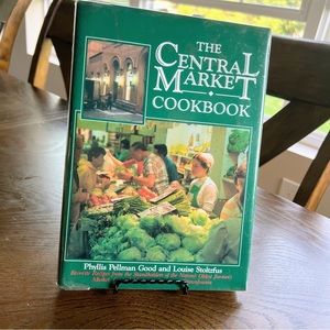 Lancaster,PA The Central Market Cookbook:Phyllis Pellman Good & Louise Stoltzfus